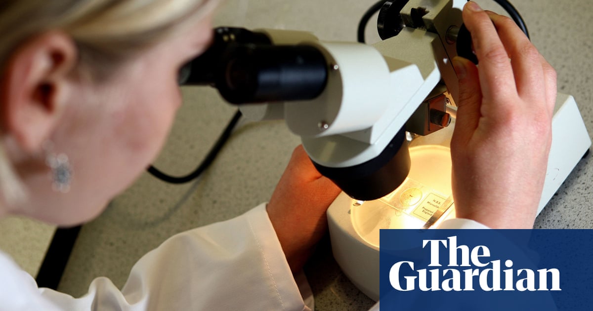 More than a third of cancer patients in England face potentially deadly delays | Cancer | The Guardian