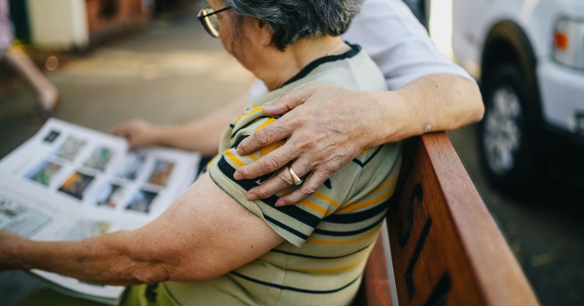 People Affected By Dementia Are Facing This Alarming Crisis In The UK | HuffPost UK Life