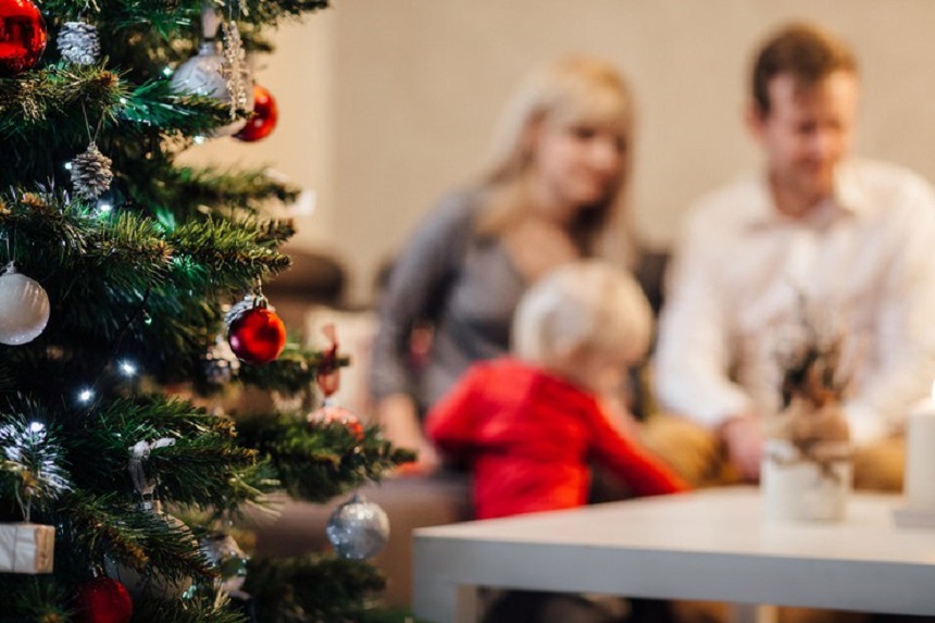 How to support a person with dementia at Christmas | Alzheimer's Society